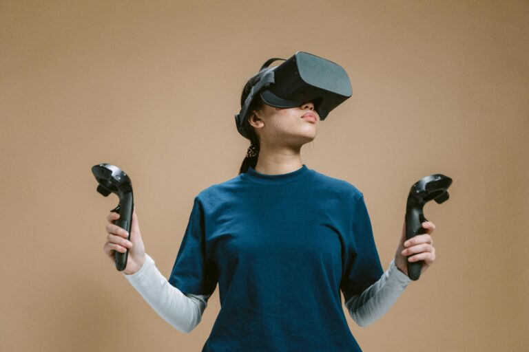 Tech Trends 2025: How to Stay Ahead in a Rapidly Changing World